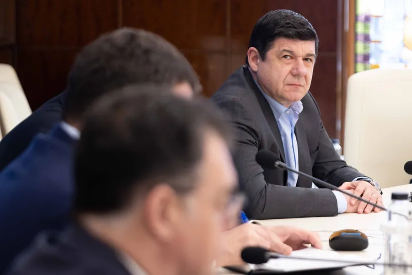 Costel Fotea: Soluții concrete pentru ieșirea din criza Liberty Galați. 3.000 de angajați își vor primi salariile, iar combinatul va fi repornit cu un investitor strategic
