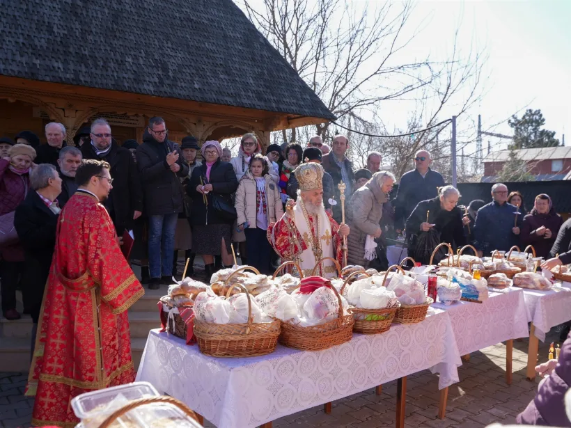 În memoria martirilor comunismului: Hramul Bisericii Memorial „Sfinţii 40 de Mucenici” din Galaţi