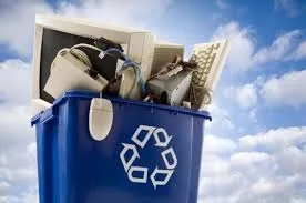 Locuitorii din Galați, recompensați cu umbrele pentru predarea deșeurilor electrice