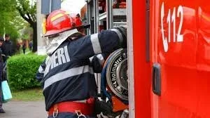 Momente de groază în Târgu Bujor: o butelie a explodat într-un apartament, trei oameni răniți