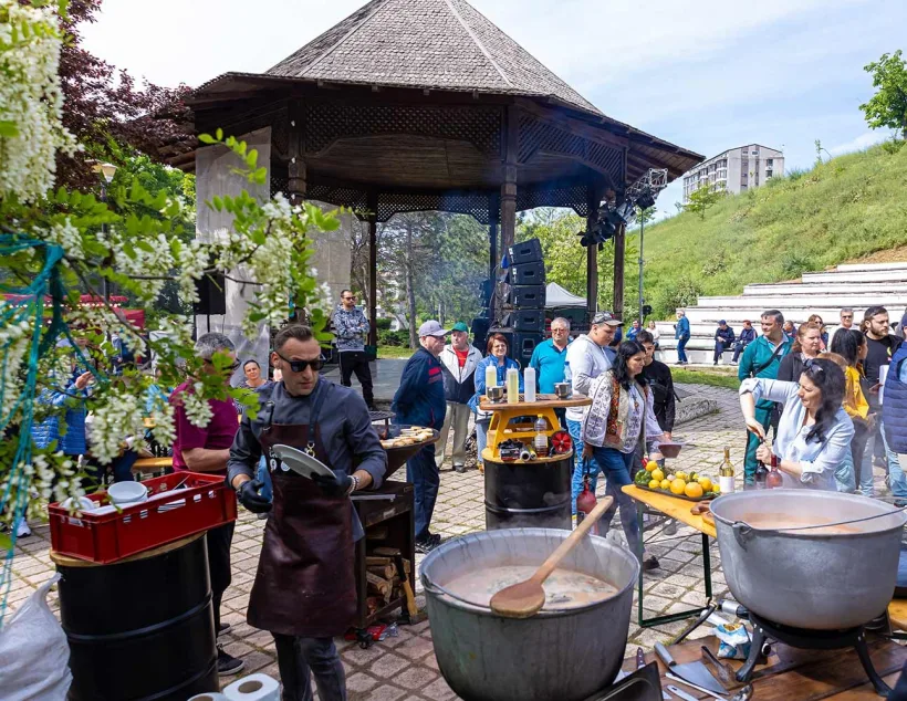 Festival cu tradiție la Galați: preparate pescărești, concerte și invitați speciali pe Faleză