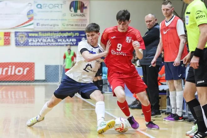 United Galaţi în pole position în play-off