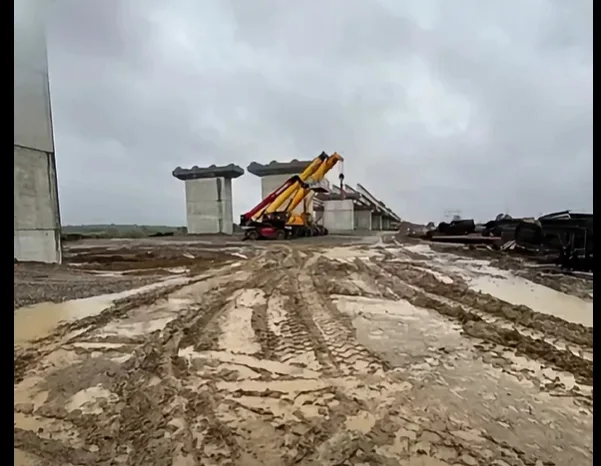 CNAIR oprește lucrările pe A7 din cauza vremii extreme: „Utilajele nu pot intra pe șantiere”