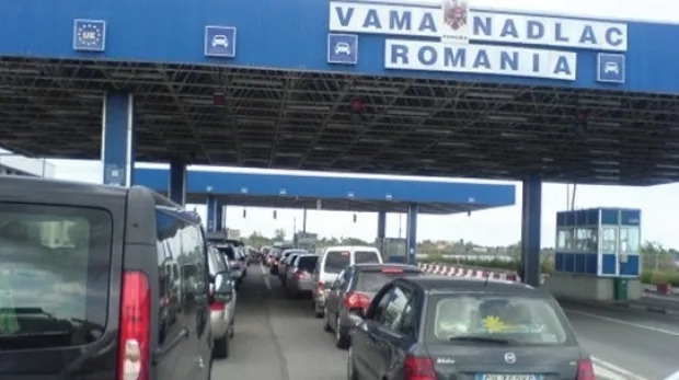 Aglomerație în vămi. Mulți români au așteptat chiar și 12 ore până să intre în România