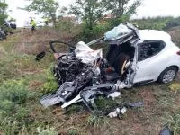 Tragedie.Un copil de un an și părinții lui și-au pierdut viața într-un accident în județul Galați