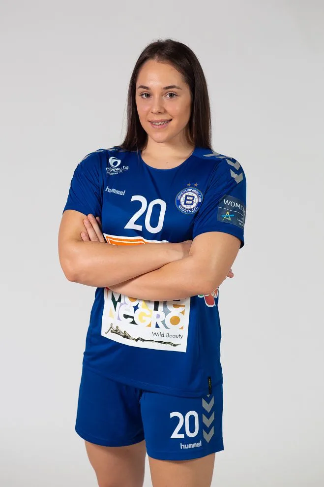 Muntenegreanca Nikolina Knezevic a semnat cu CSM Galaţi