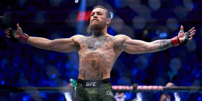 Luptătorul Conor McGregor îşi pune mănuşile în cui