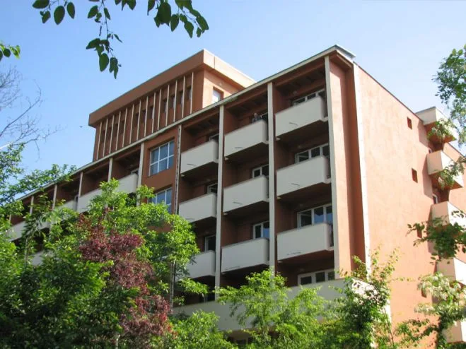 Tragedie la căminul Sf. Spiridon. O femeie în vârstă de 96 de ani s-a sinucis