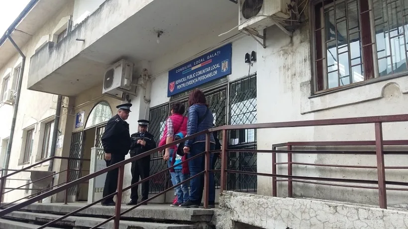 De la Evidența Populației, în carantină sub pază. Ce a pățit un cuplu din Măstăcani