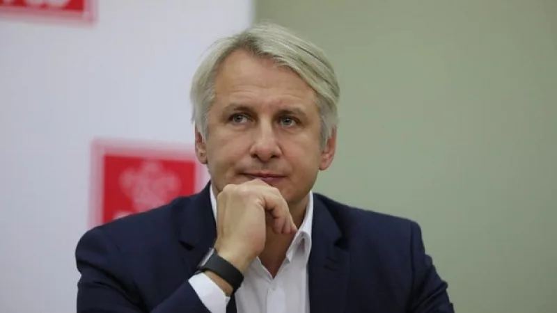 Eugen Teodorovici  îl acuză pe premier de incompetență:"Orban înțelege Constituția, cum înțelege să guverneze: PUȚIN, spre DELOC"