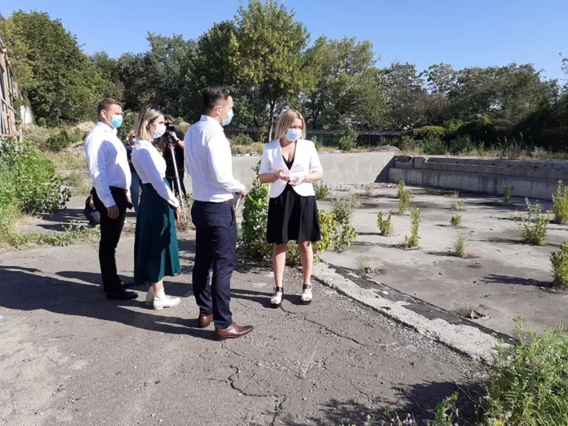 Ministrul Tineretului și Sporturilor, în campanie electorală la Galați. A venit, a văzut și a plecat …