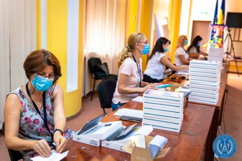STS distribuie peste 22.000 de tablete pentru organizarea alegerilor din 27 septembrie