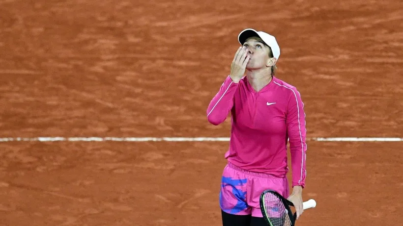 Simona Halep s-a calificat de ziua ei în turul doi la Roland Garros