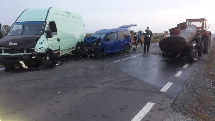 Grav accident pe DJ251: opt persoane au ajuns la spital