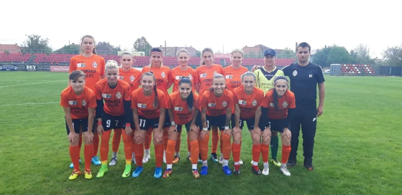 Fetele de la FC Universitatea au obţinut un punct preţios la Arad