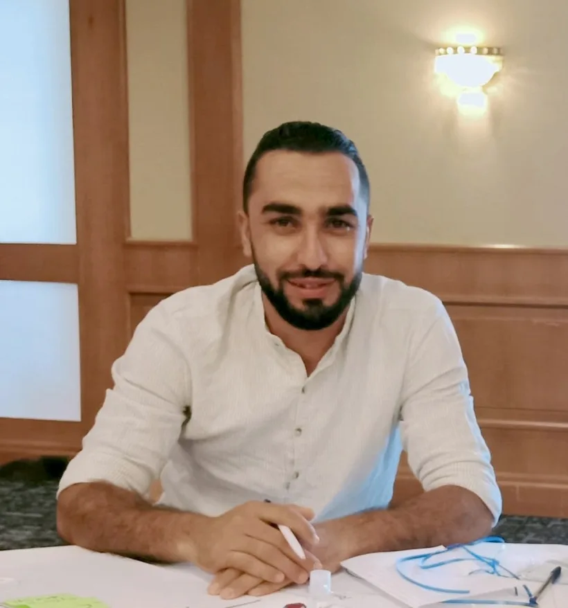 Un tunisian, doctorand la Universitatea Dunărea de Jos din Galați, vrea să obțină apă curată cu ajutorul radiațiilor ultraviolete