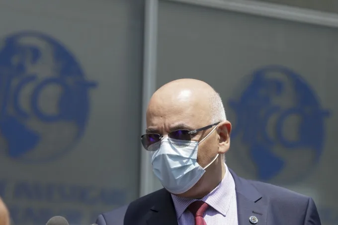 Arafat: "Ministrul Educației va emite un ordin pentru trecerea la școala online"