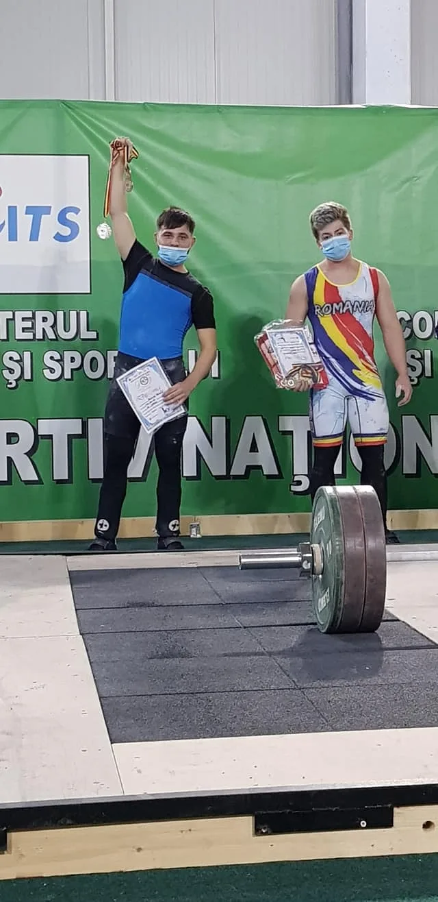 Medalii pentru halterele gălăţene de Ziua României