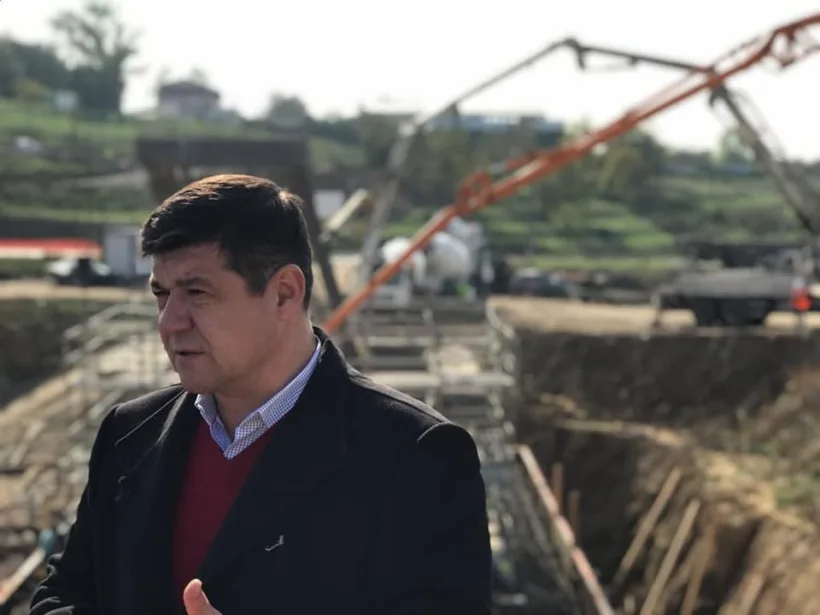 Iarna nu a oprit lucrările de pe șantierul drumului de centură