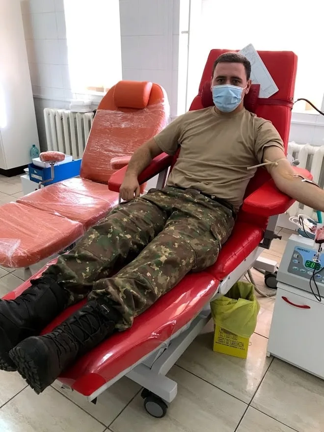 Donează sânge, salvează o viață. Militarii din cadrul Batalionului 284 au donat sânge și plasmă convalescentă