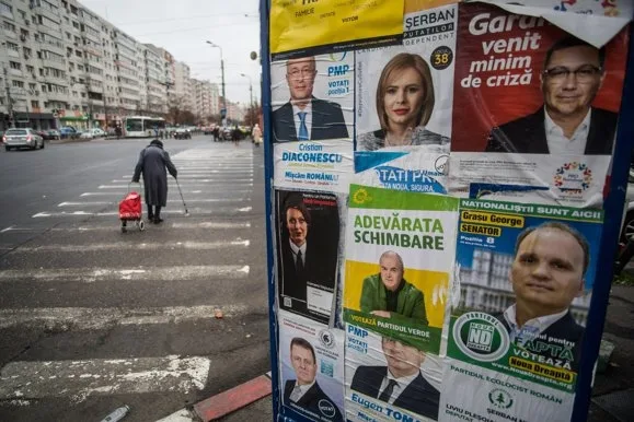 Suntem cu un picior într-un nou guvern, într-un nou parlament și cu celălalt în groapă