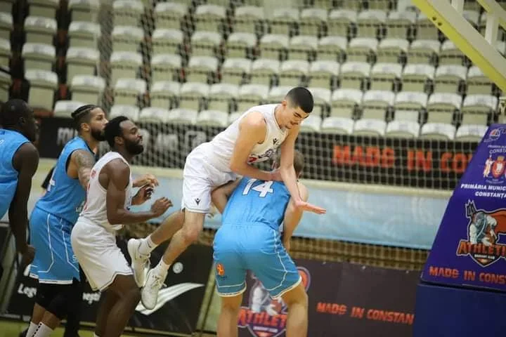 A doua victorie sub panou pentru baschetbaliştii de la CSM Galaţi