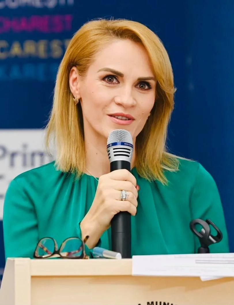 Gabriela Firea, despre deschiderea școlilor: Guvernul Cîțu nu e în stare nici să vaccineze și nici să asigure testarea rapidă a dascălilor și a copiilor
