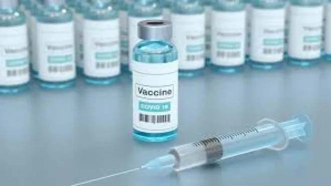 Florin Cîțu în dezacord cu Voiculescu: „Nu poți să sancționezi medici dacă vaccinează pentru că a rămas o doză în plus”