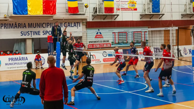 Voleibaliştii lui Sergiu Stancu caută revanşa pe terenul lui Dinamo