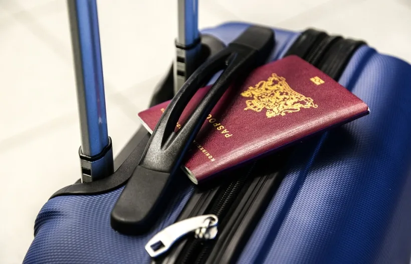 Avertisment MAE în contextul coronavirusului: Ce trebuie să ştie românii care călătoresc în străinătate în această perioadă