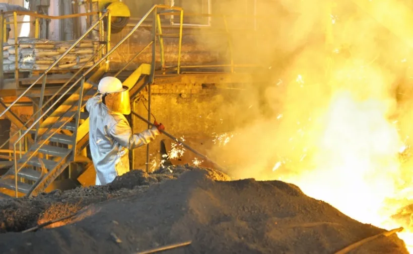 ArcelorMittal va cere plata în avans de la patronul Liberty Galați