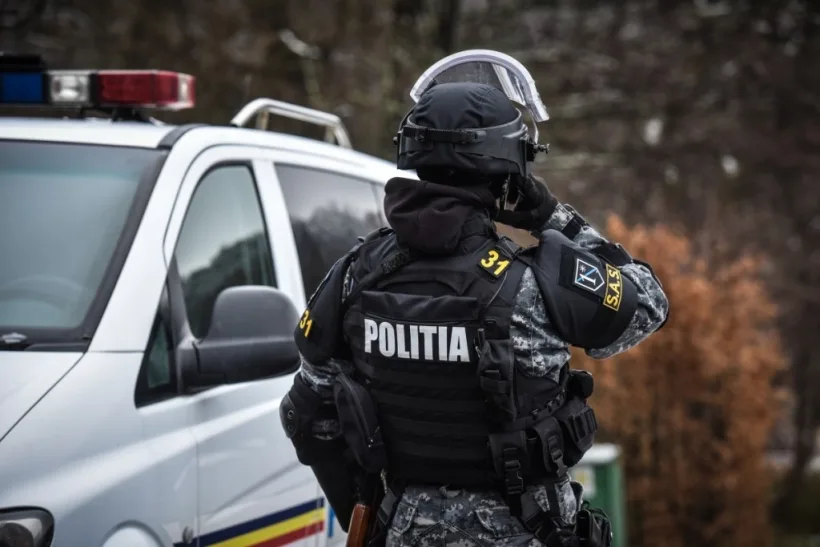 Intervenție în forță a polițiștilor. Un copil de 10 luni a fost răpit