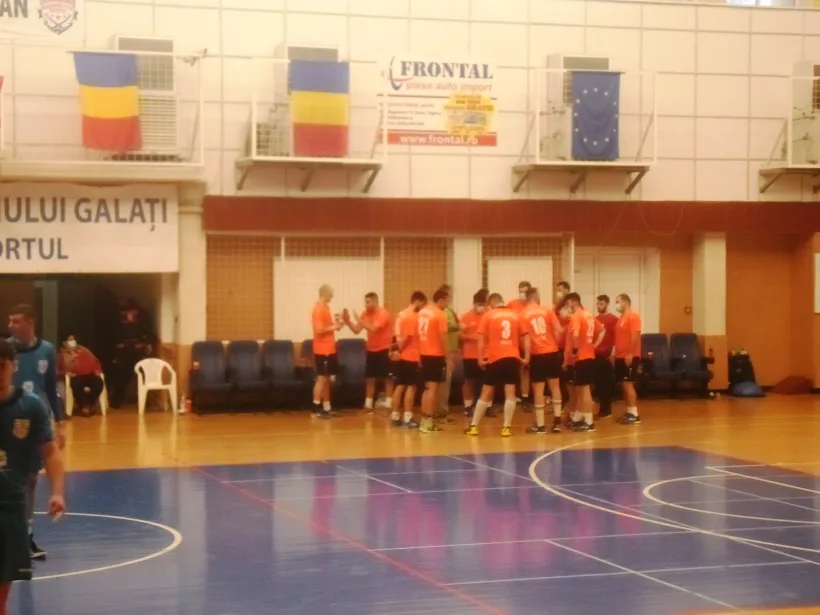 Handbaliştii de la CSU au debutat cu o victorie concludentă