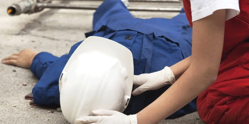Trei accidente de muncă mortale, în 2020, în construcțiile gălățene