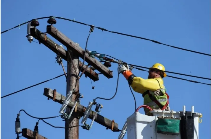 Peste 15.000 de deranjamente în rețeaua Electrica din Galați, în 2020