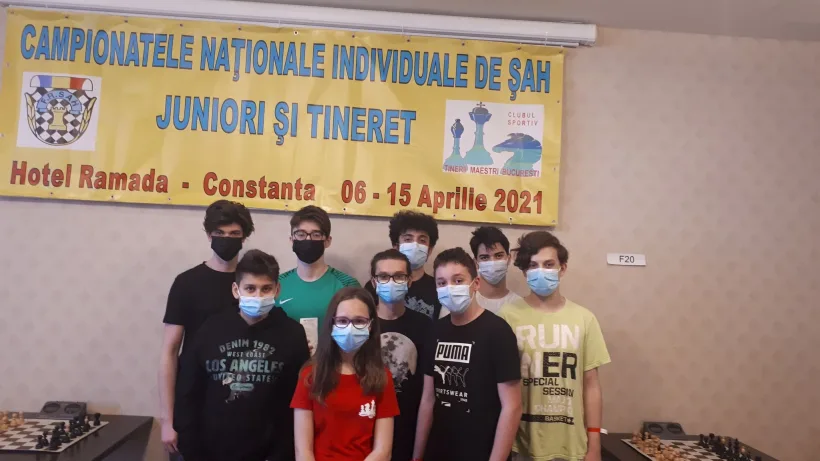 Gălăţenii Dragoş Andrei Antonică şi Samuel Timotei Ghimpu, legitimaţi la ACS Smart au devenit campioni naţionali