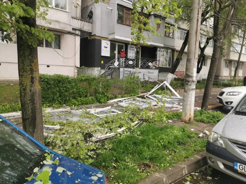 Explozie puternică într-un apartament din Galați