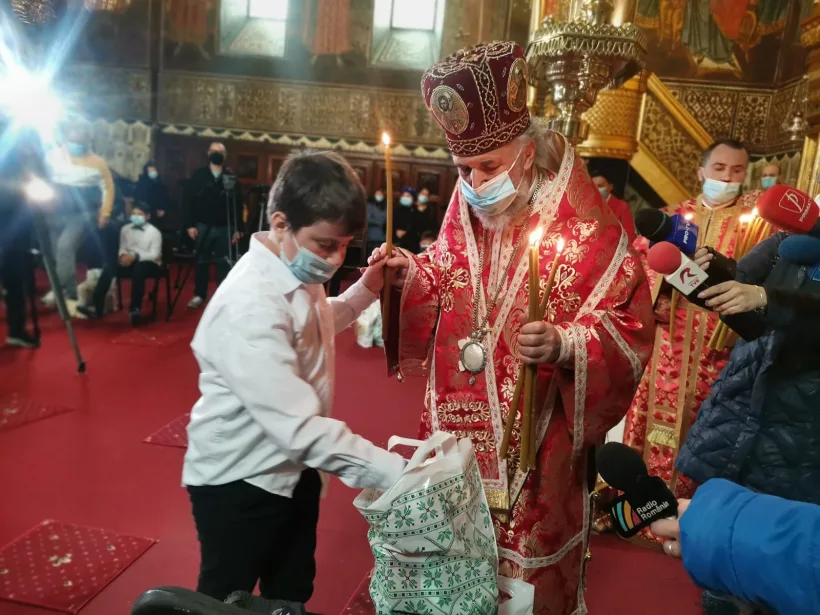 Pandemia schimbă tradițiile din Joia Mare, la Catedrala din Galați