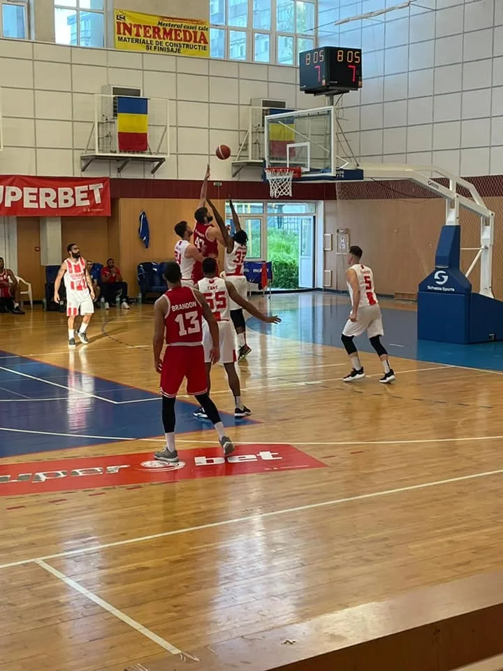 Pas important spre play-off pentru baschetbaliştii lui Florin Nini