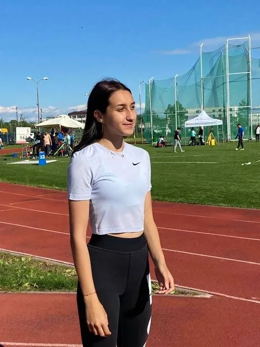 Gălăţeanca Rebeca Daria Ciocan s-a întors cu două medalii de argint de la Cupa României