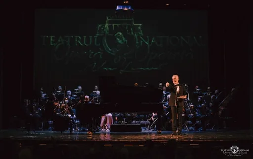 Gaetano Donizetti, alături de bas-baritonul Dominic Cristea