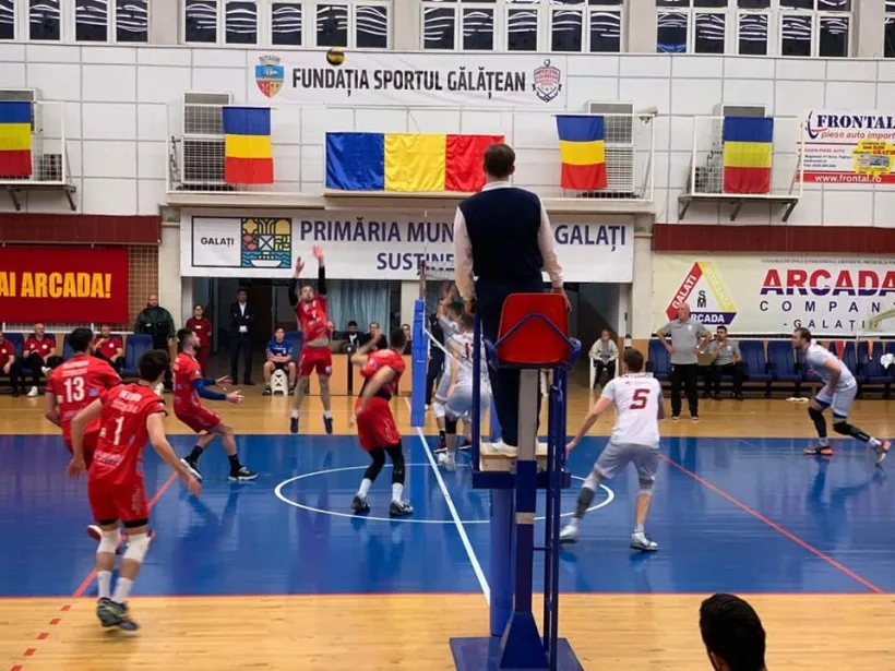 Debut în play-off la fileu cu echipele gălăţene CSM Arcada, favorită la titlu şi CSU Belor în căutarea locului 5