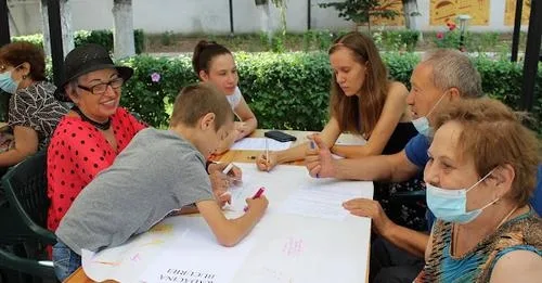 Cafeneaua culturală - Club de vacanţă pentru adolescenţi