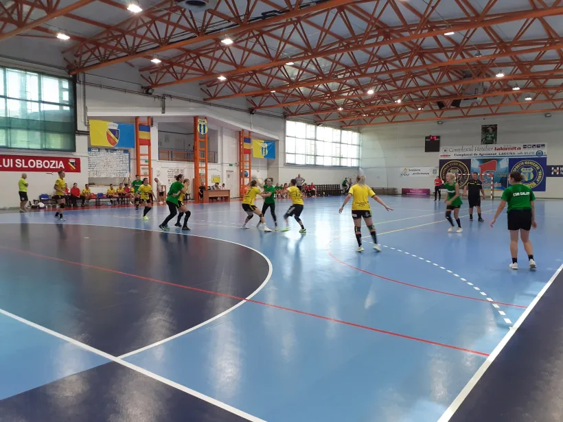 Handbalistele de la CSM Galaţi au obţinut primele victorii amicale