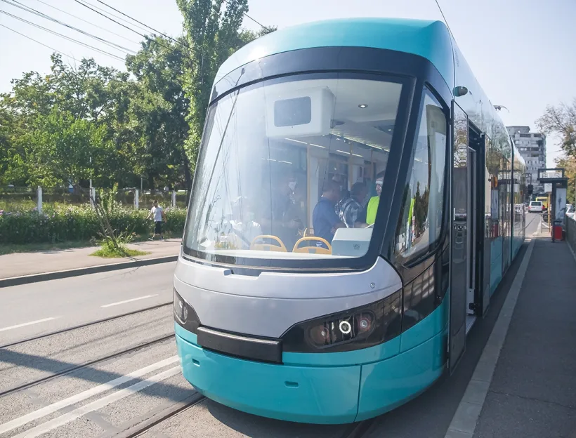 Primul tramvai nou și modern a ajuns la Galați