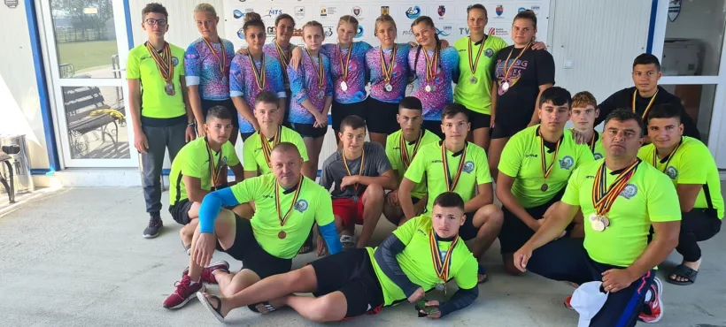 Vâslaşii de la CSS şi CSM Dunărea au urcat pe podium la Naţionalele de dragon boat
