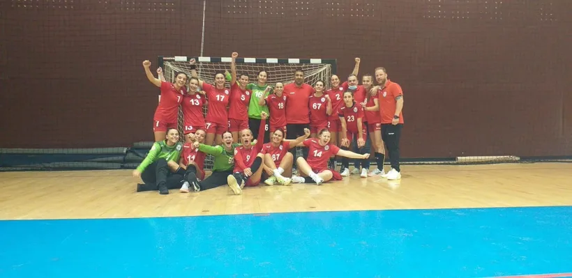 Handbalistele de la CSM Galaţi caută prima victorie în faţa propriilor suporteri