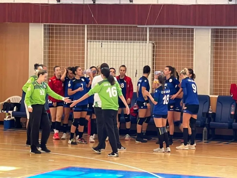 Handbalistele de la CSM Galaţi s-au „distrat” cu Centrul Naţional de Excelenţă de la Sf. Gheorghe