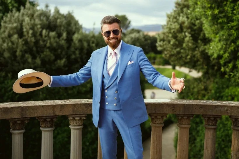 Cine mai câștigă licitațiile pentru școli sub guvernul demisionar PNL?