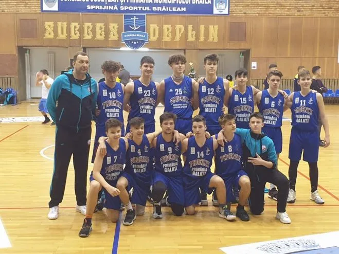 „Academicienii” gălățeni de la Phoenix și-au luat cinci examene la Brăila și București